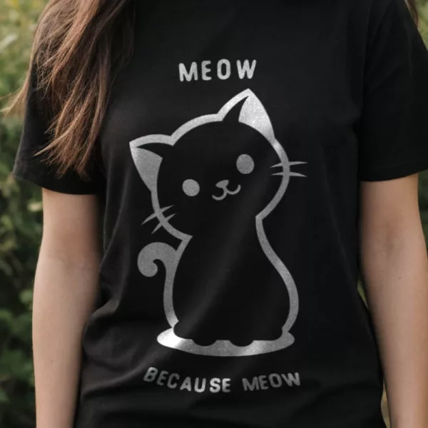 t-shirt: Meow