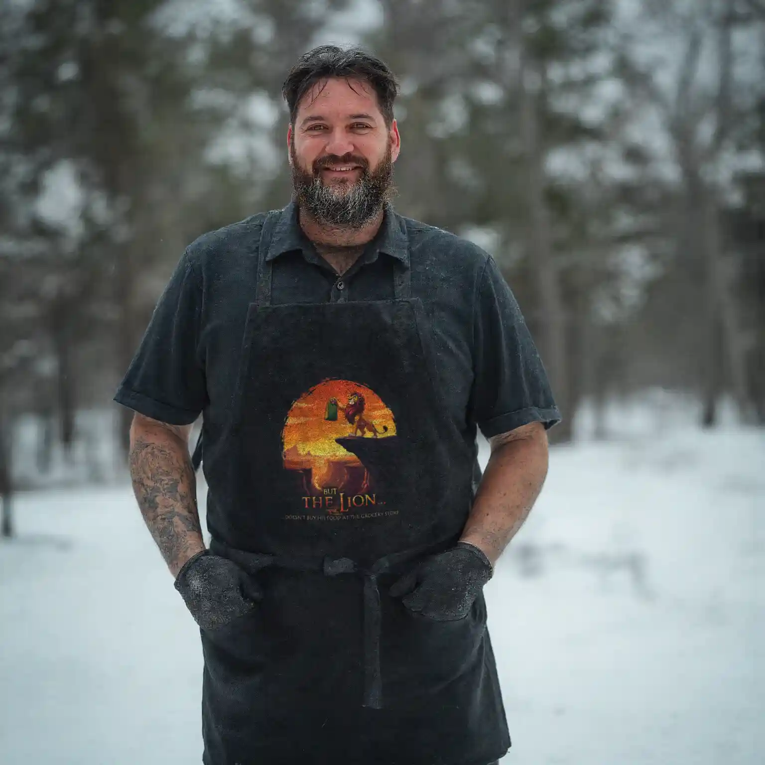 But The Lion 2.0 Grillschürze (Bio) 4 But The Lion 2.0 Grillschürze (Bio) – Bild 2